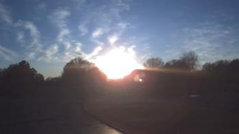 Weather camera view of Windyke Country Club.