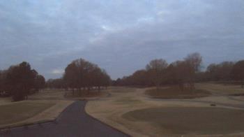 Weather camera view of Windyke Country Club.