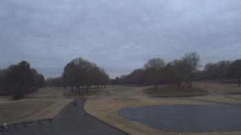 Weather camera view of Windyke Country Club.