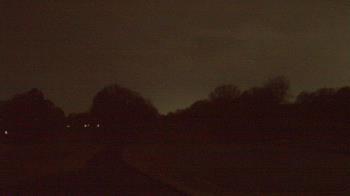 Weather camera view of Windyke Country Club.
