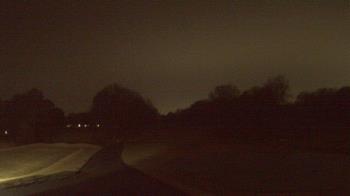 Weather camera view of Windyke Country Club.