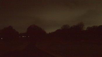 Weather camera view of Windyke Country Club.