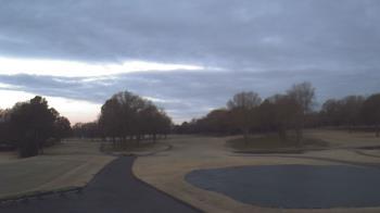 Weather camera view of Windyke Country Club.