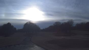 Weather camera view of Windyke Country Club.