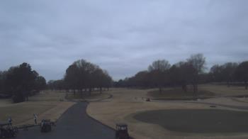 Weather camera view of Windyke Country Club.