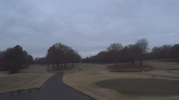 Weather camera view of Windyke Country Club.