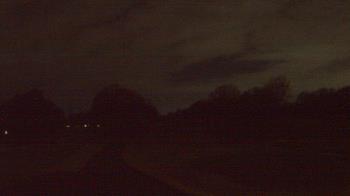 Weather camera view of Windyke Country Club.