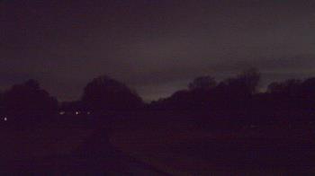 Weather camera view of Windyke Country Club.