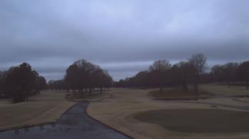 Weather camera view of Windyke Country Club.