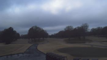 Weather camera view of Windyke Country Club.