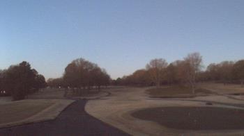 Weather camera view of Windyke Country Club.