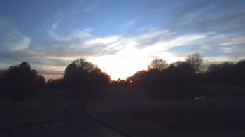 Weather camera view of Windyke Country Club.