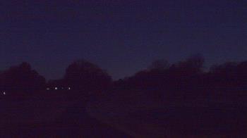 Weather camera view of Windyke Country Club.