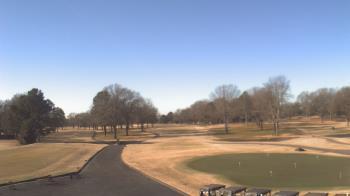 Weather camera view of Windyke Country Club.