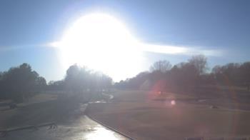 Weather camera view of Windyke Country Club.