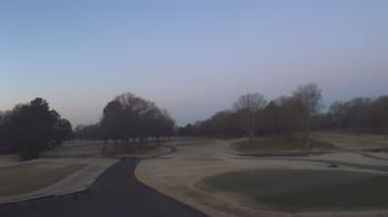 Weather camera view of Windyke Country Club.