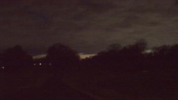 Weather camera view of Windyke Country Club.