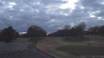 Weather camera view of Windyke Country Club.