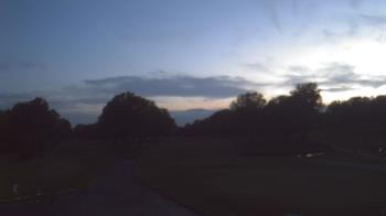 Weather camera view of Windyke Country Club.