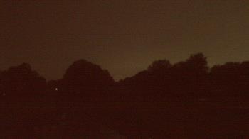 Weather camera view of Windyke Country Club.