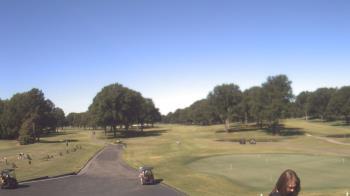 Weather camera view of Windyke Country Club.