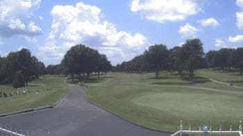 Weather camera view of Windyke Country Club.