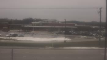 Weather camera view of Fremont School District 79.