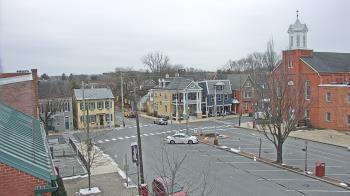 Weather camera view of A&M Pizza.