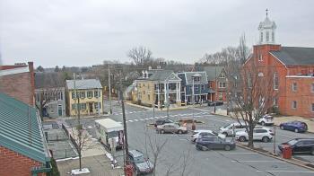 Weather camera view of A&M Pizza.