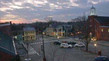 Weather camera view of A&M Pizza.
