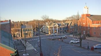 Weather camera view of A&M Pizza.