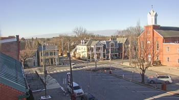 Weather camera view of A&M Pizza.