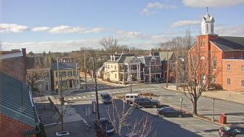 Weather camera view of A&M Pizza.