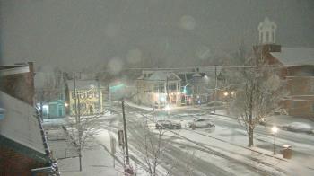 Weather camera view of A&M Pizza.