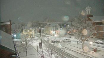 Weather camera view of A&M Pizza.