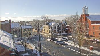 Weather camera view of A&M Pizza.