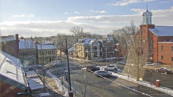 Weather camera view of A&M Pizza.