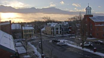 Weather camera view of A&M Pizza.