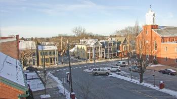 Weather camera view of A&M Pizza.