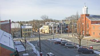 Weather camera view of A&M Pizza.