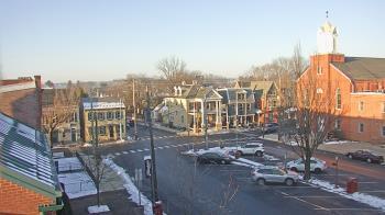 Weather camera view of A&M Pizza.