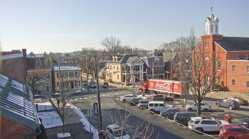 Weather camera view of A&M Pizza.