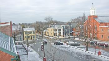 Weather camera view of A&M Pizza.