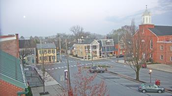 Weather camera view of A&M Pizza.