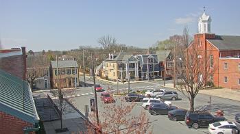 Weather camera view of A&M Pizza.