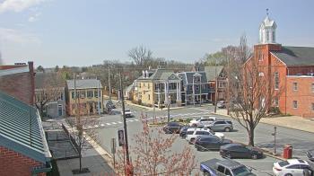 Weather camera view of A&M Pizza.