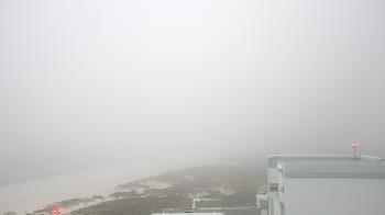 Weather camera view of Island House Hotel.