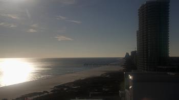 Weather camera view of Island House Hotel.