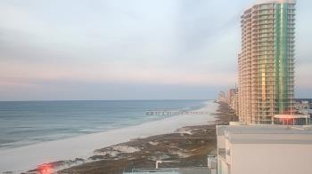 Weather camera view of Island House Hotel.