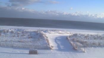 Weather camera view of Beach Patrol HQ.